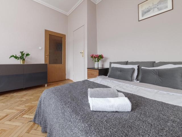 Jerozolimskie Apartments Варшава Екстериор снимка